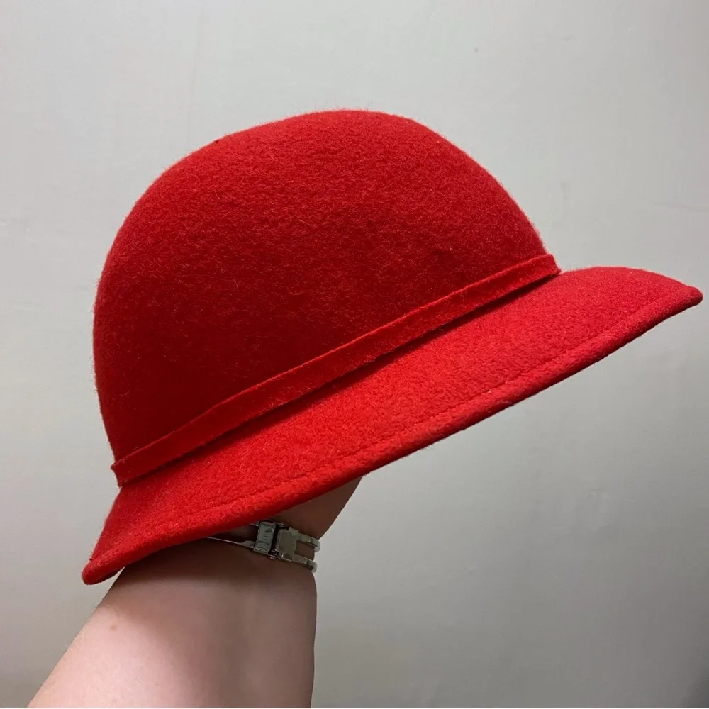 Vintage Red Lancaster Wool Felt Cloche Hat - Picture 3 of 11